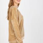  Sweatshirt model 185958 Relevance 